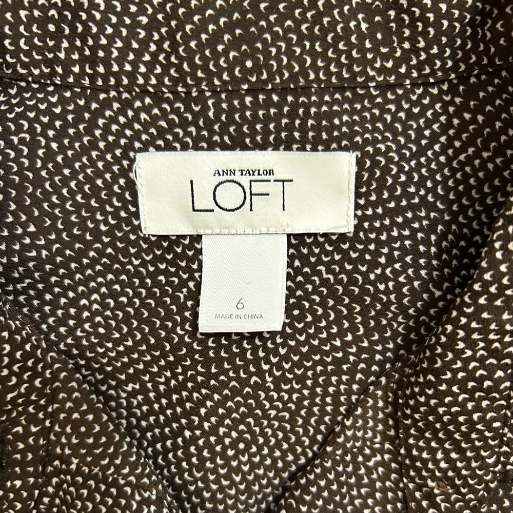 LOFT Short Sleeve Button Down size 6-Brown - Picture 6 of 12